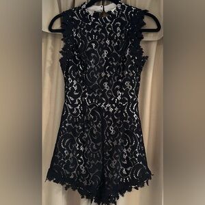 Entry Summer Lacey Open Back Romper w/ tan skin tone lining Sz Medium 26” waist